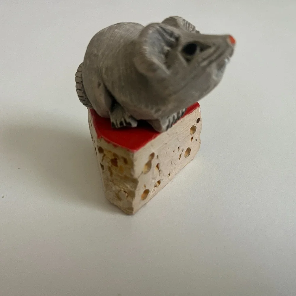 Vintage Mouse Cheese Wedge Resin Figurine Grey‎ Mouse Marked Miniature Decor